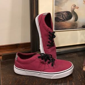 Women’s Vans in maroon with houndstooth accent